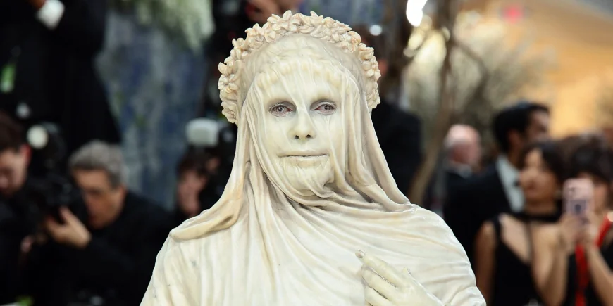 Heidi Klum Teases 2026 Met Gala Visit From the Met