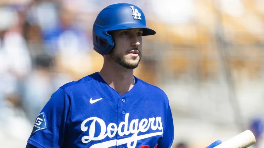 Kyle Tucker Quiets Houston Boos With First-Inning Single