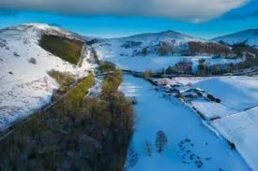 UK Temperature set to fall after England peaks near 25C