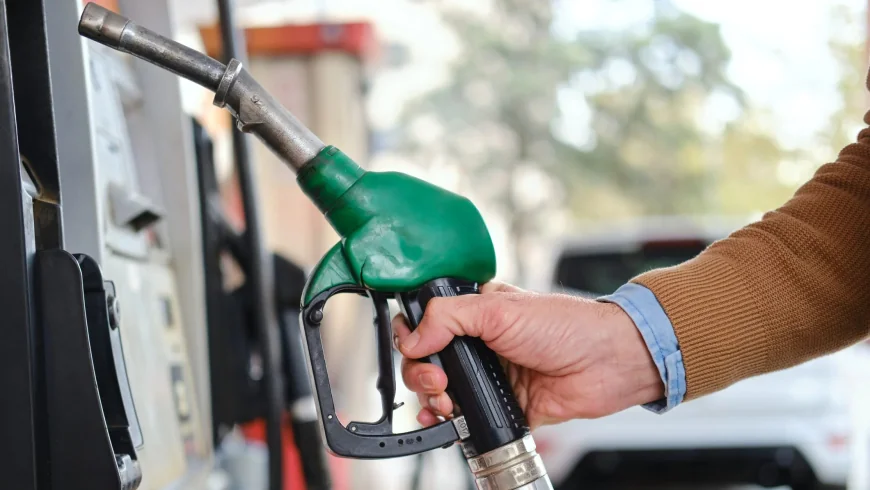 Ottawa gas prices jump five cents Wednesday to 195.9 cents — Gas Price Tomorrow