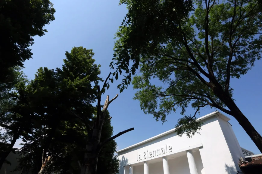 Anish Kapoor and Russia Pavilion Closed at Venice Biennale Opening