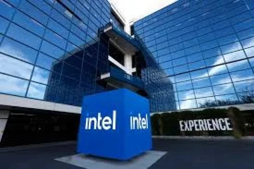 Intel Surges on $5.1 Billion Arm Stock AI Revenue