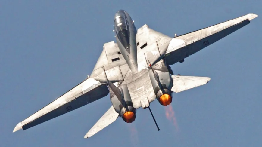 Sheehy advances Maverick Act F-14 Tomcat transfer in House