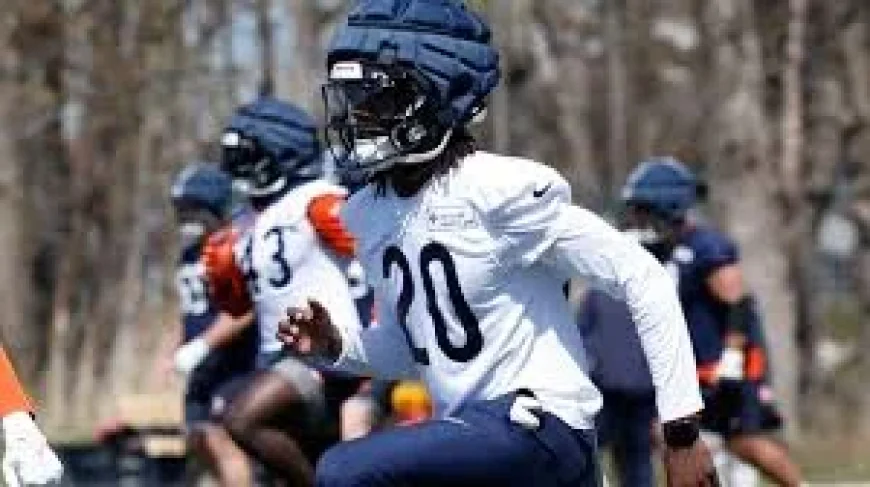 Bears waive Zah Frazier after rookie season loss