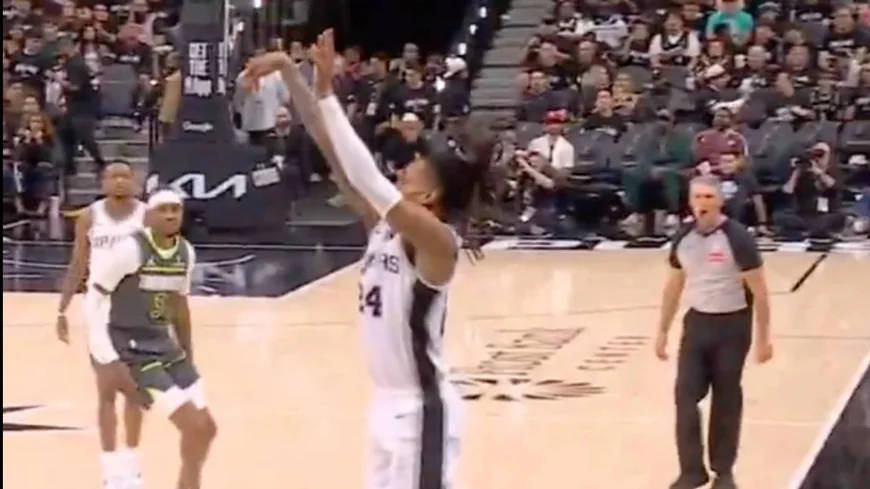 Blake Griffin’s 2015 Alley-Oop 3 Echoes in Spurs’ 133–95 Win