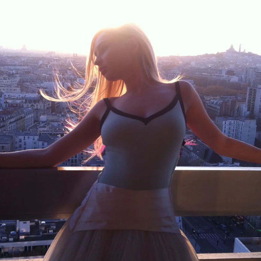 Kim Petras releases Jeep before Detour album rollout