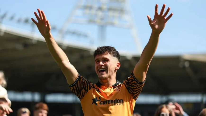 Ryan Giles Cross Creates Hull Chance Against Millwall