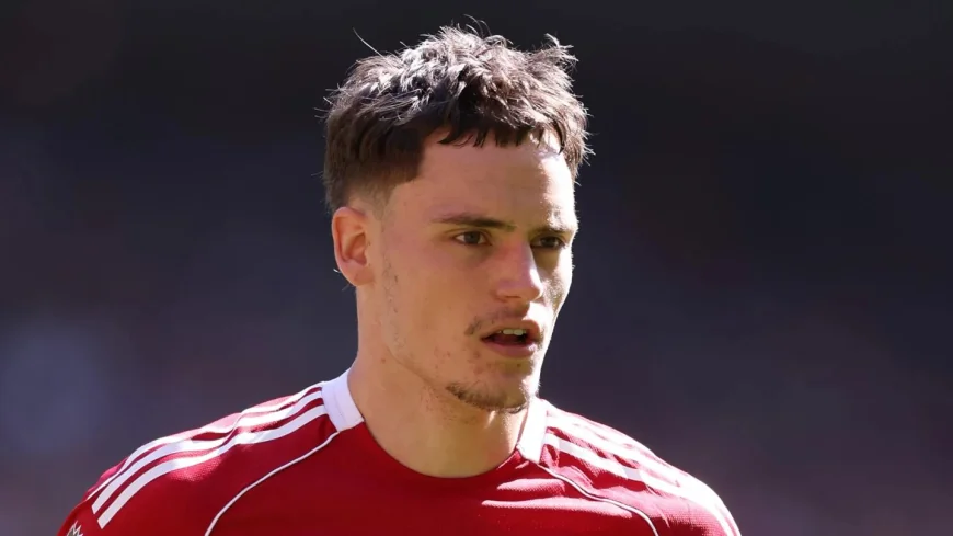 Arne Slot rules out Rio Ngumoha as Wirtz misses Chelsea