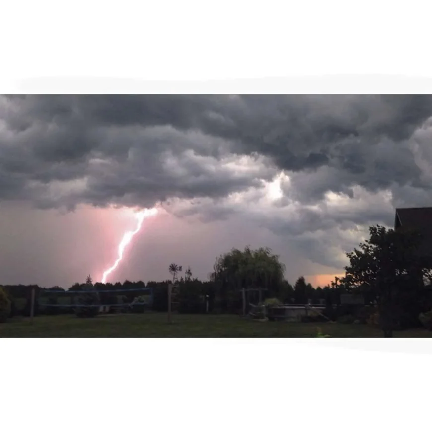 Environment Canada Issues Tornado Warning for Southwestern Ontario at 4:25 p.m.