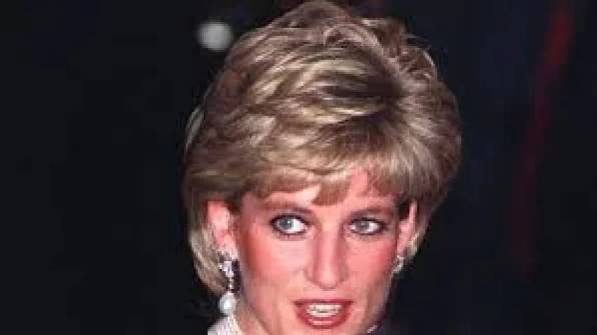 Princess Diana note: Zara Tindall makes surprise Buckingham Palace appearance