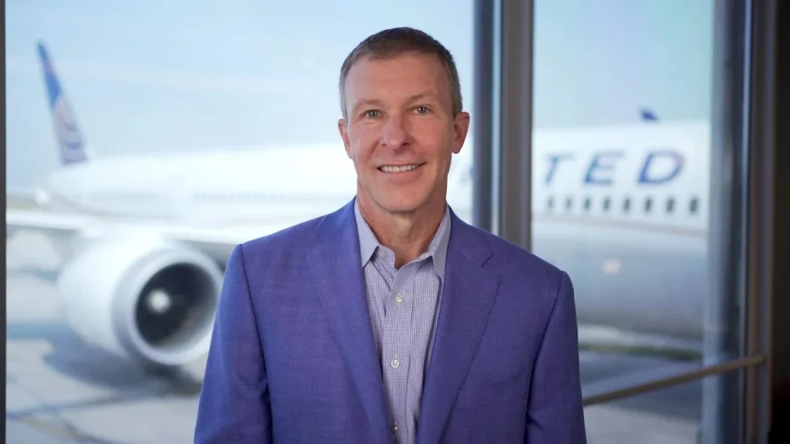 United Airlines Ceo Scott Kirby Spotted On American First Class To Dallas