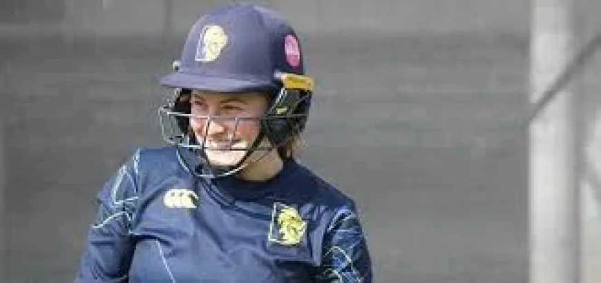 Mia Rogers and Leah Dobson Join 13-Player En-w Vs Nz-w Squad