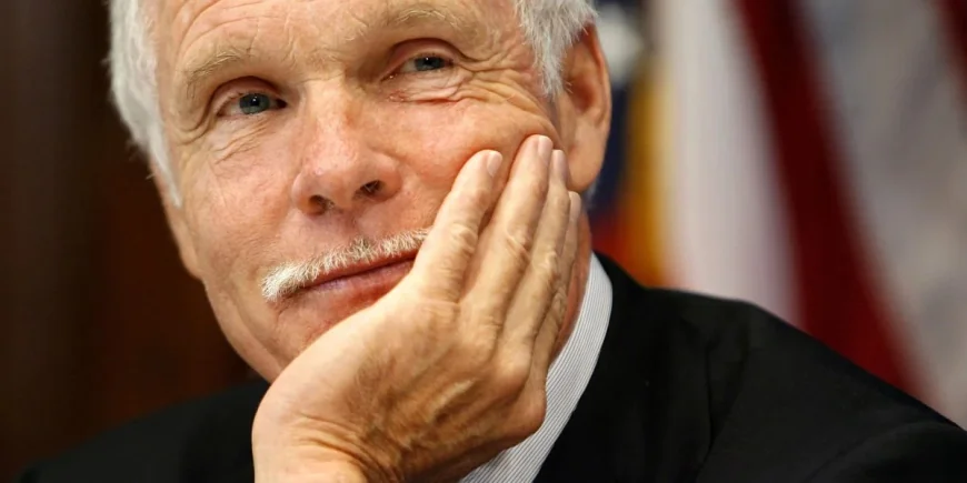 Ted Turner Children: AOL Deal Cut His Time Warner Stake to 4%