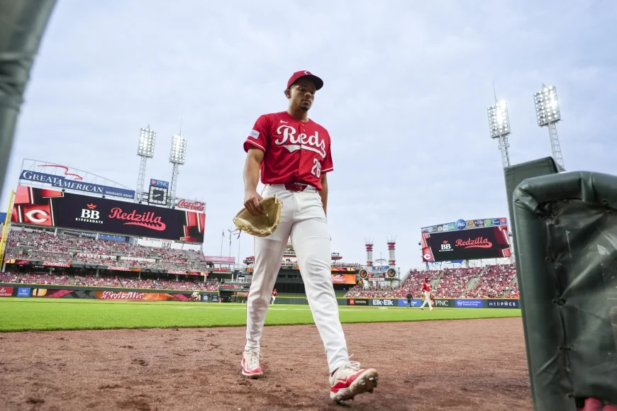 Burns Faces Arrighetti as Astros - Reds Open Game 40
