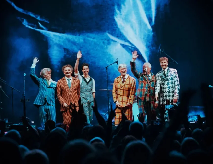 Tim Finn pushes Split Enz toward first tour since 2009