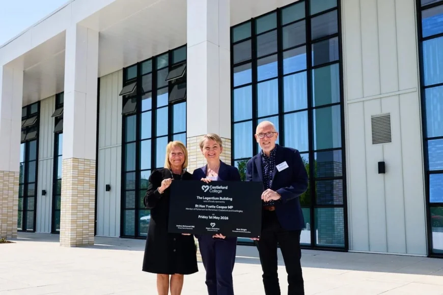 Yvette Cooper Opens Castleford College Lagentium Building