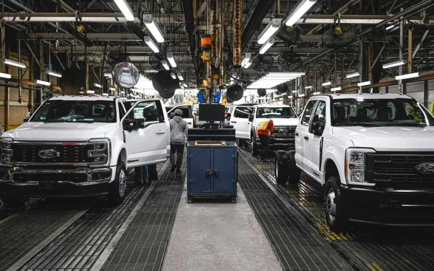 Ford lifts Oakville investment to nearly $5 billion for Ford F-series Super Duty
