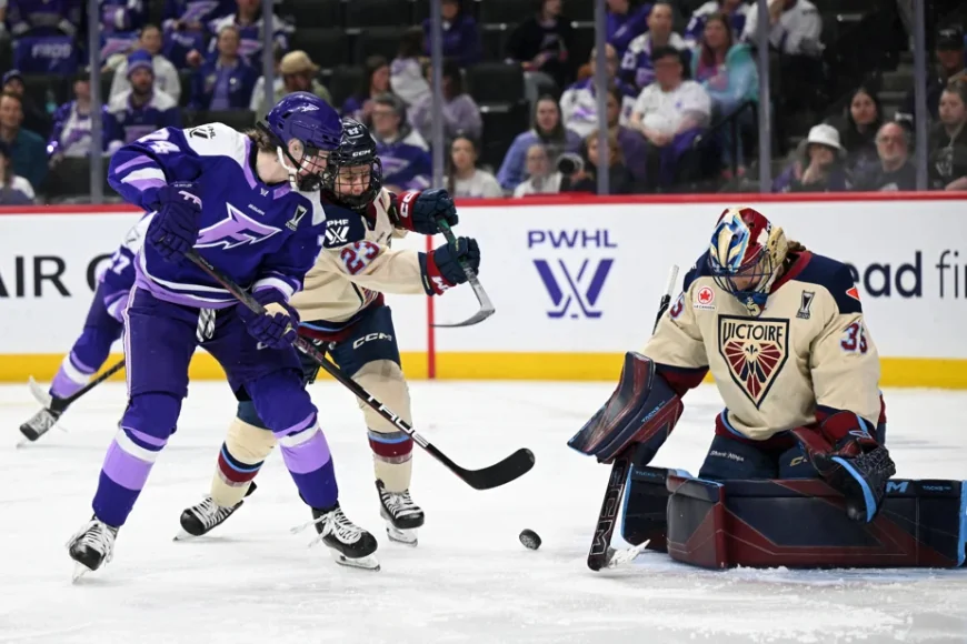 Victoire-Frost reporté à mardi 19 h, La Victoire Hockey