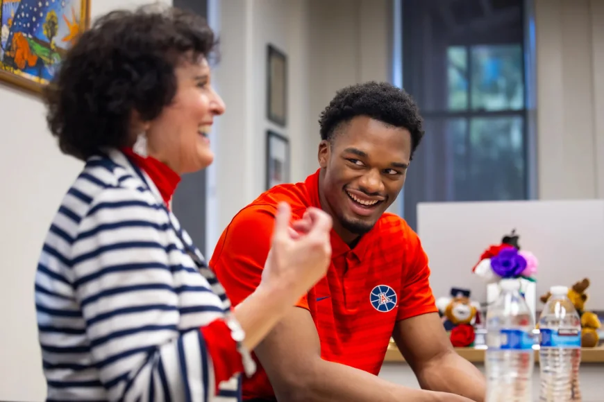 Awaka discusses eight double-doubles, academics at University Of Arizona