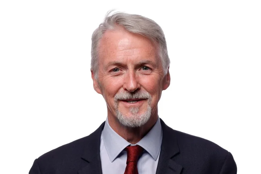 Huw Irranca-davies wins 85 votes to become new Llywydd
