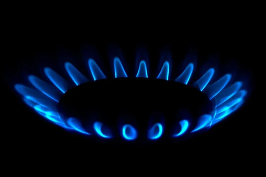 CRE Cuts Gaz Benchmark 4.8% on 1 June 2026