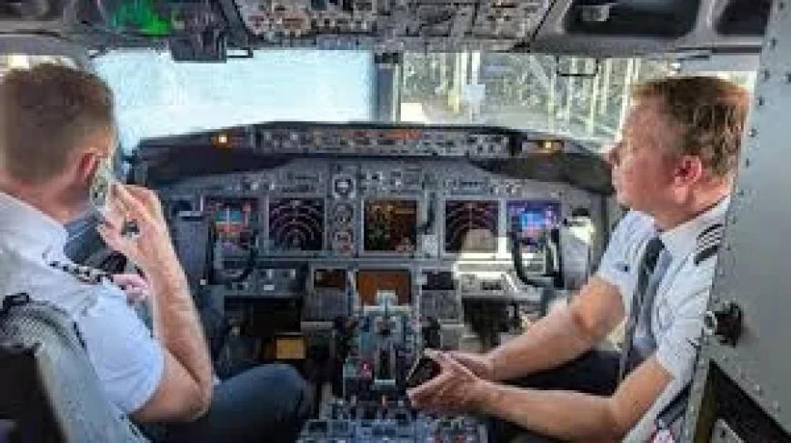 Southwest Flight 2665 Diverts to Tulsa After Cracked Windshield Southwest Airlines Flight