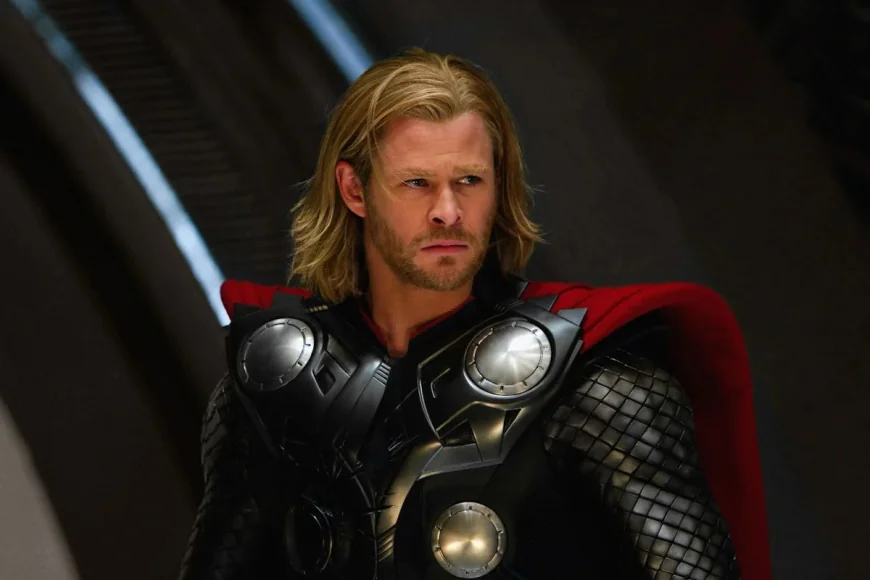 Kenneth Branagh recalls Chris Hemsworth’s 200 push-ups and four chickens