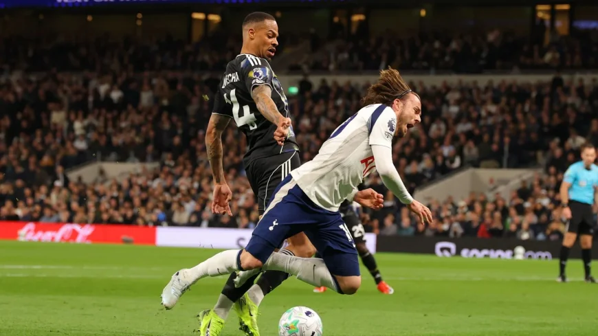 Mathys Tel Hero Double Leaves Tottenham 1-1 With Leeds