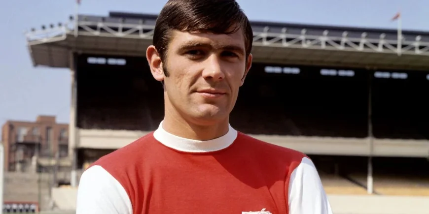 Peter Simpson dies at 81 after 478 Arsenal appearances