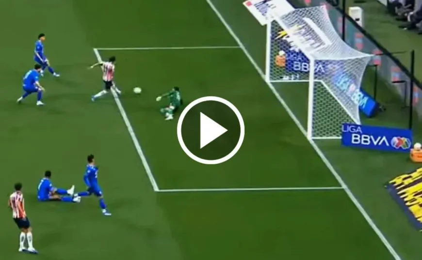 Santiago Sandoval Lifts C.d. Guadalajara Past Cruz Azul Rebound