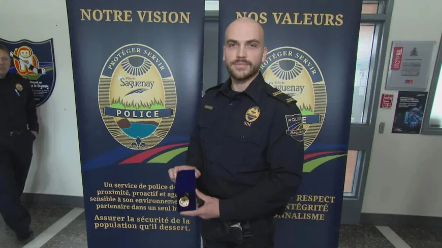 Sept policiers de Saguenay décorés après un sauvetage à Chicoutimi — Sûreté Du Québec