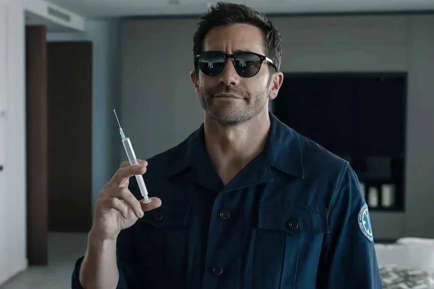 Jake Gyllenhaal Brings Bronco to In the Grey