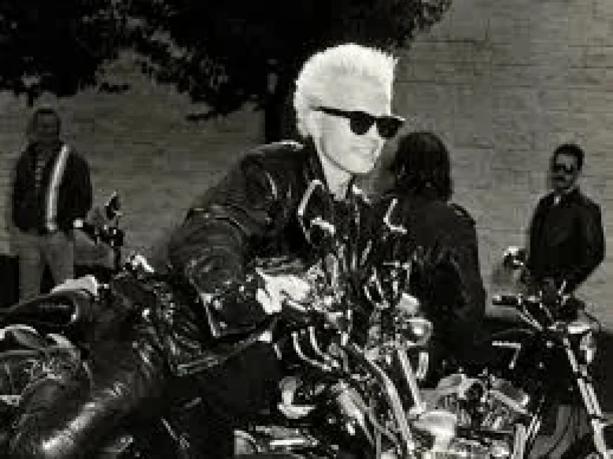 Billy Idol Wins 52nd American Music Awards Lifetime Achievement Honor