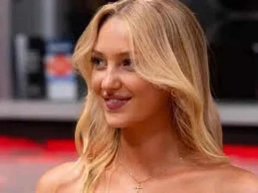 Sydney Thomas Plays Poker Against Celebrities at 22