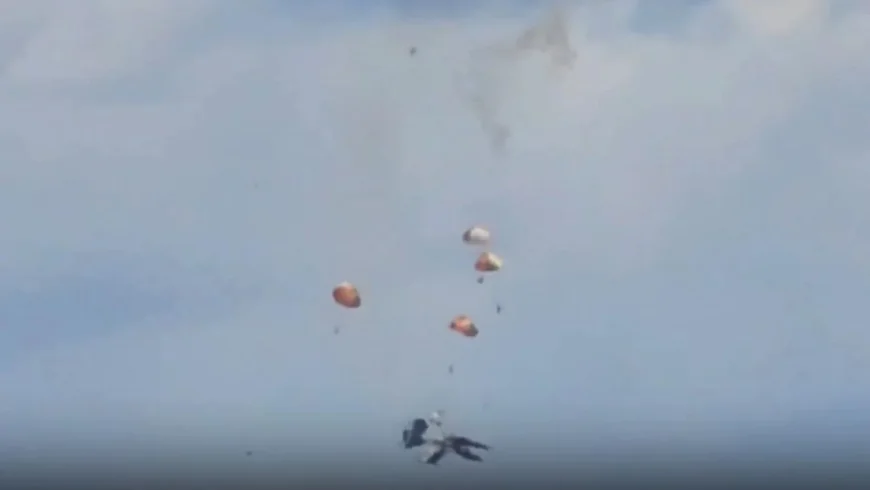 Two Growlers crash at Mountain Home Air Force Base, four eject safely