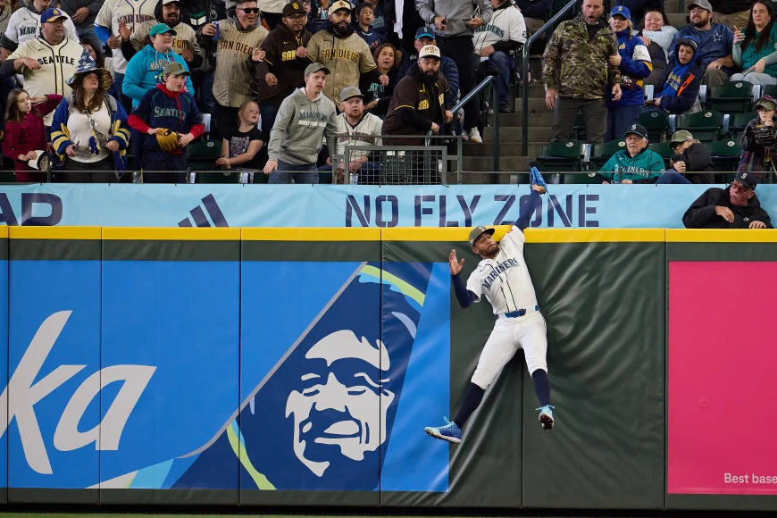 Dan Wilson Ejected as Padres - Mariners Ends 7-4