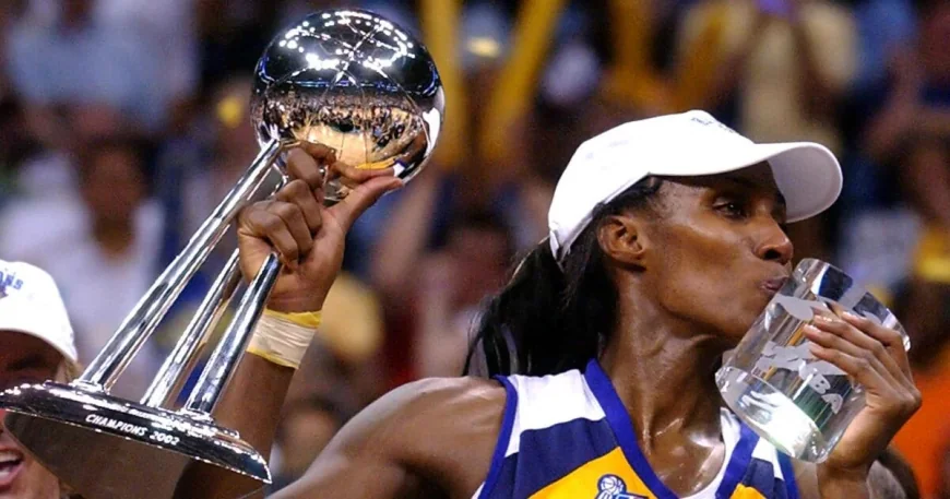 Lisa Leslie Gets First Sparks Statue Outside Crypto.com Arena — Wnba Standings