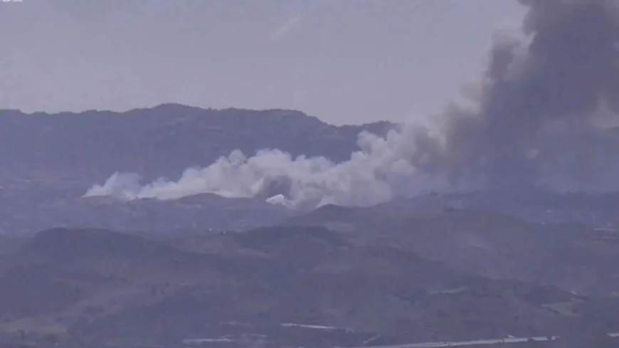 Simi Valley Fire Burns 1 to 2 Acres, Threatens Hailey Court Homes