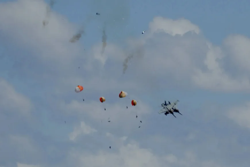 Blue Angels Annapolis: Four Eject After Idaho Growler Collision