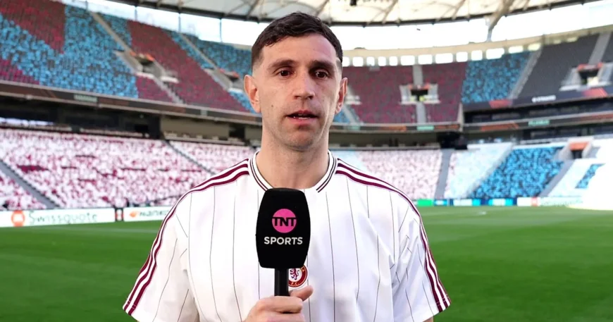 Emi Martinez Says He Made Right Choice After Near Man United Move