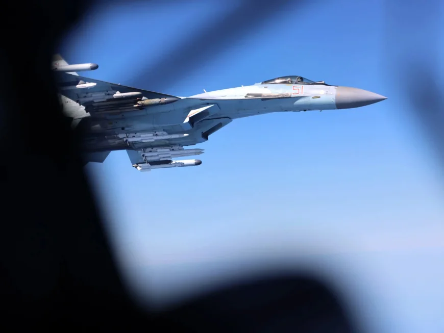 Russian Su-27 Targets RAF Reconnaissance Aircraft Over Black Sea