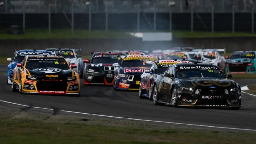 Mostert Blocks Kostecki as 2026 Supercars Championship Stays in NZ