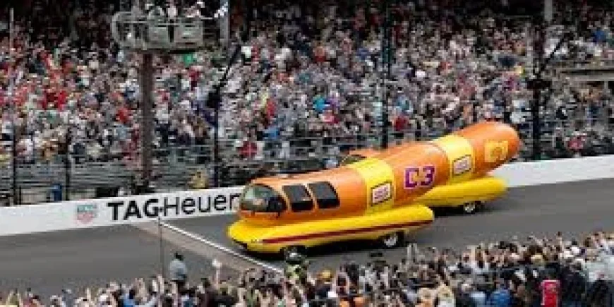 Wienie 500 Returns for Second Year at IMS Friday