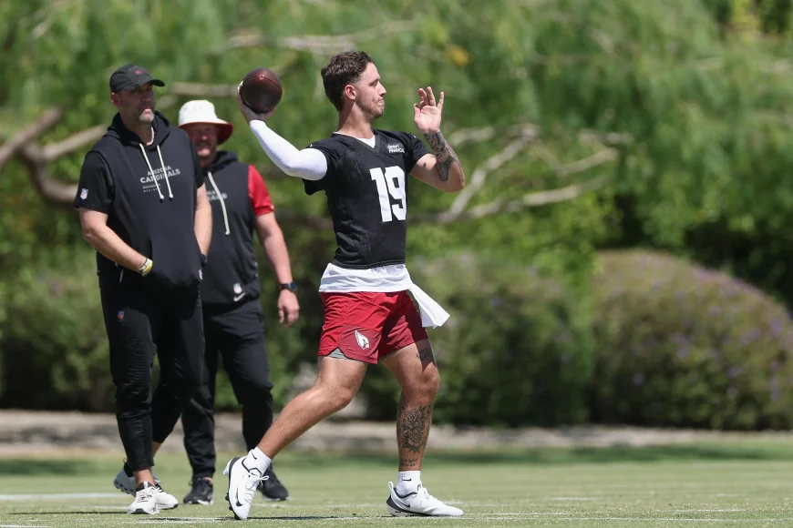 Carson Beck Gains Steam in Cardinals QB Debate