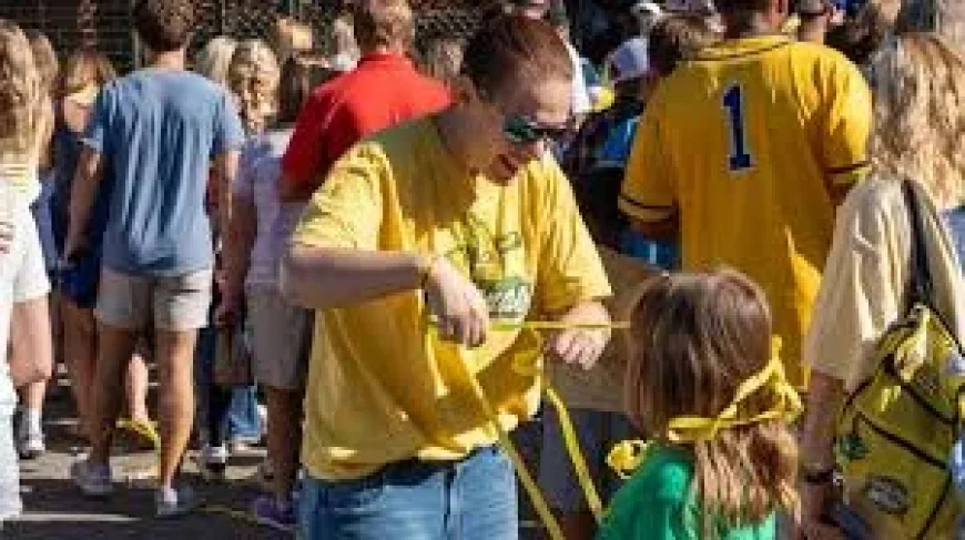 Savannah Bananas Knoxville Draw 100000 to Neyland Stadium