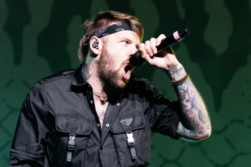 Caleb Shomo Comes Out as Gay Before Beartooth Album Cycle
