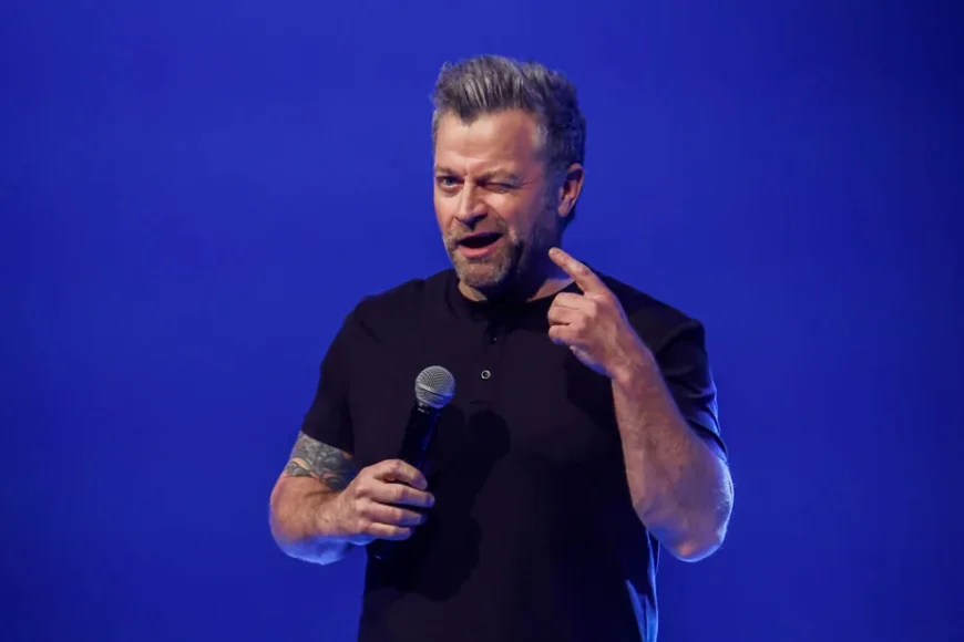 Patrick Groulx Revives Characters in Trop longtemps seul at Théâtre St-Denis