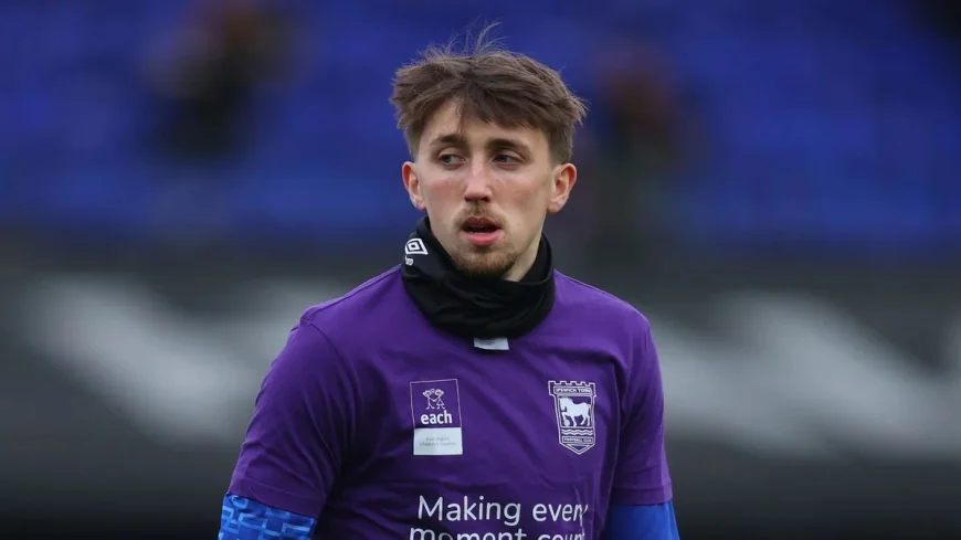 Rangers plan talks with Dan Neil after Sunderland exit