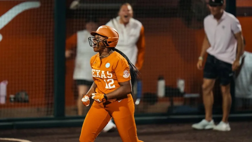 Victoria Hunter Powers Texas Longhorns Softball Past Arizona State 4-3