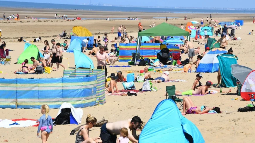 Liverpool Echo reports emergency response at Formby Beach, 15-year-old taken to hospital